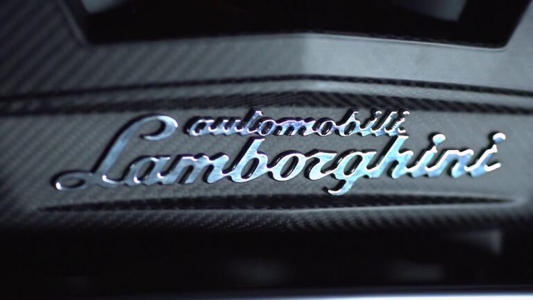 Ixoost EsaVox: дизайнерская акустика с деталями от спорткара Lamborghini"