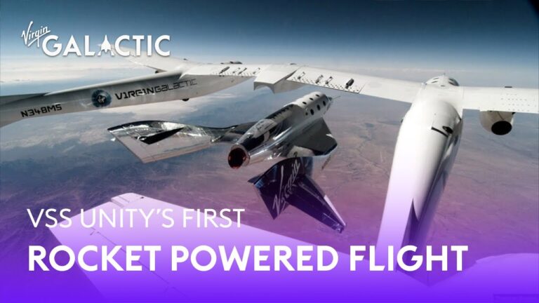 Новый космоплан Virgin Galactic провел первый пилотируемый полет на ракетной тяге